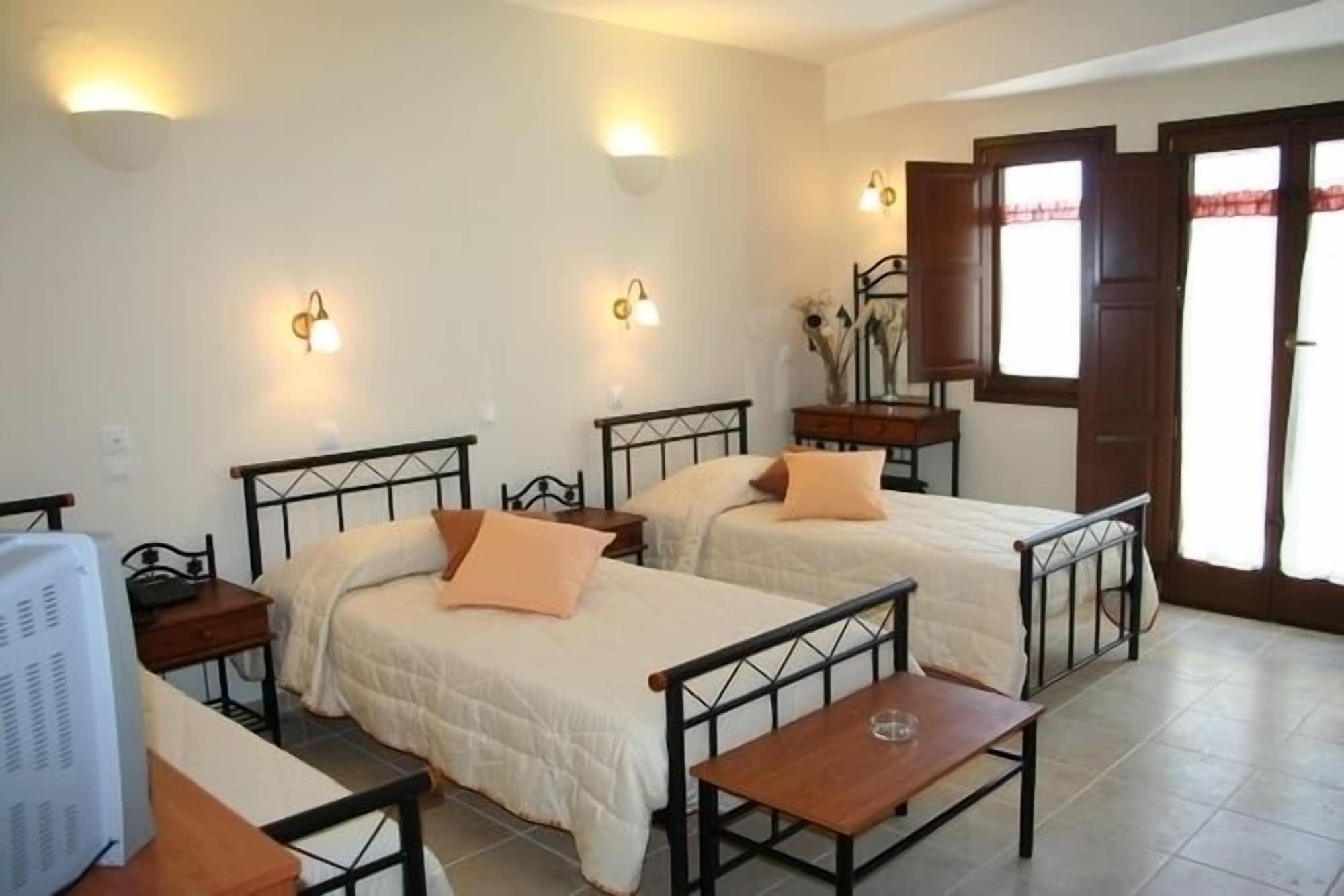 Amerisa Suites & Villa Fira  Ngoại thất bức ảnh