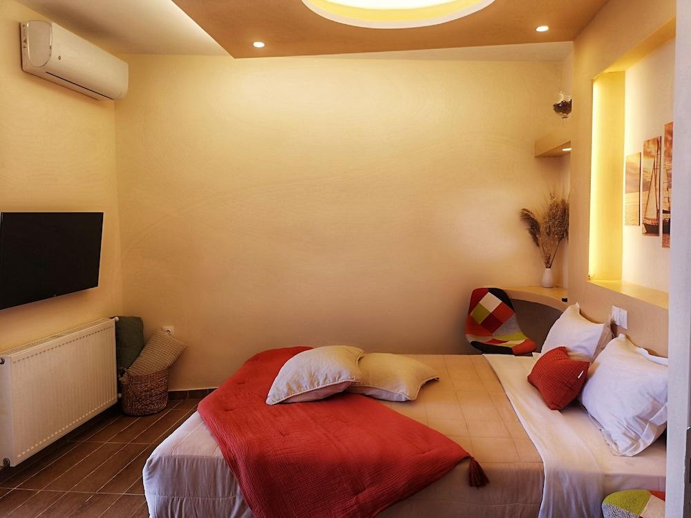 Amerisa Suites & Villa Fira  Ngoại thất bức ảnh