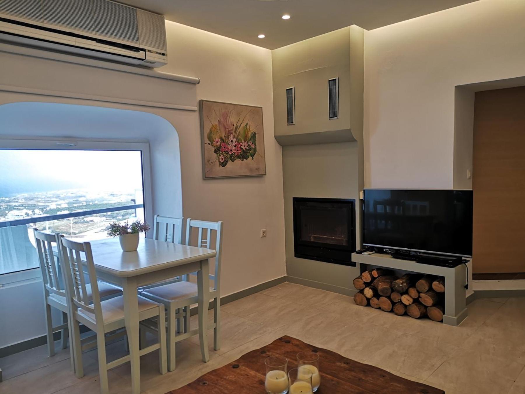 Amerisa Suites & Villa Fira  Phòng bức ảnh